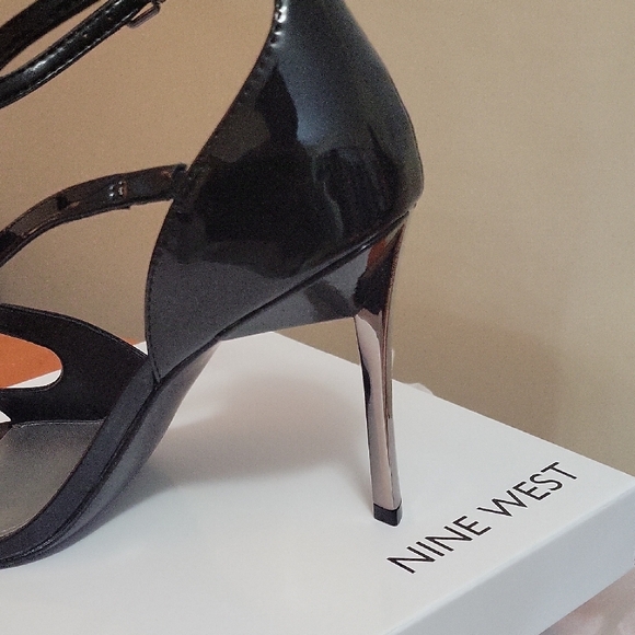 Black Nine West Heels Sz 9 - Picture 3 of 8
